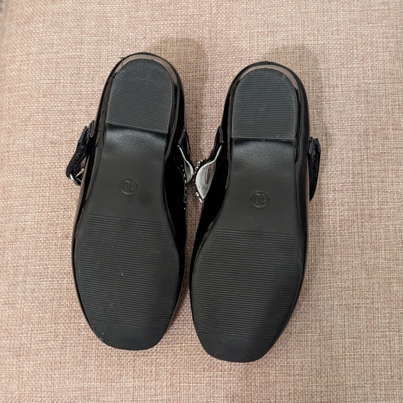 Girls Stelle Dress Shoes Black Patent Rhinestone Strap Small Heels Size 10 - Picture 3 of 6